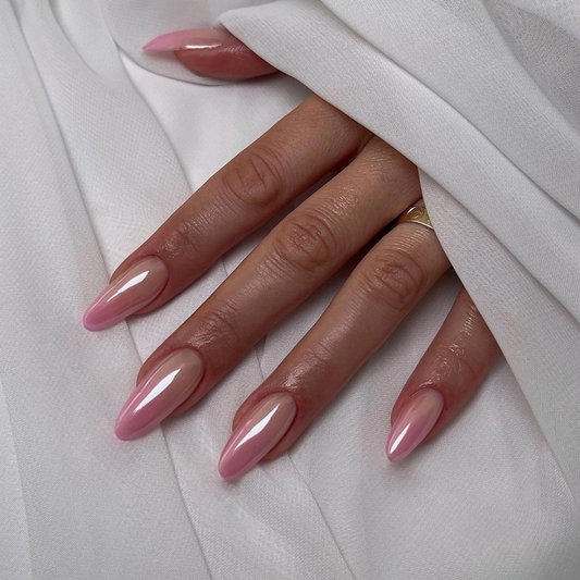  glamourGrip pink ombre almond nails